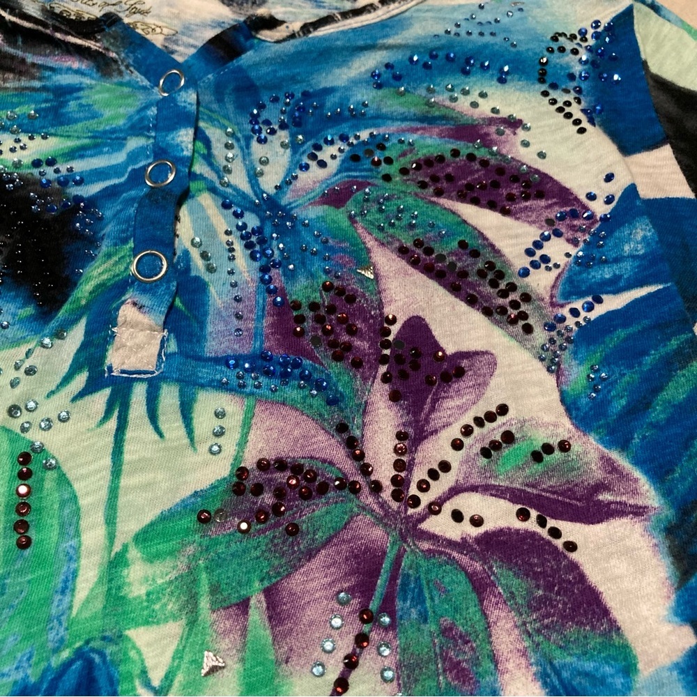 Onque‎ Casuals Bedazzled Blue Graphic 3/4 Sleeve Blouse - Picture 8 of 9